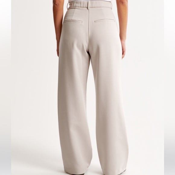 A&F Curve Love Sloane Tailored Wide Leg Pant - Light Taupe - Picture 5 of 7